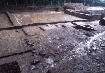 Hokkedo Buddha Hall Site (Tomb of Hojo Yohshitoki) at the excavation survey (2005)